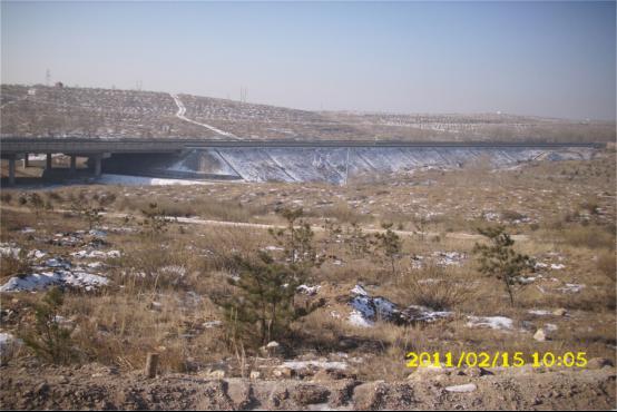 白泉山荒山午夜天堂网前
